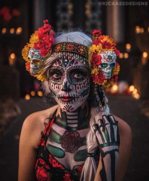 1033850297_dadelosmuertos1.thumb.jpg.f965799031781e3539757a7c998d5db7.jpg